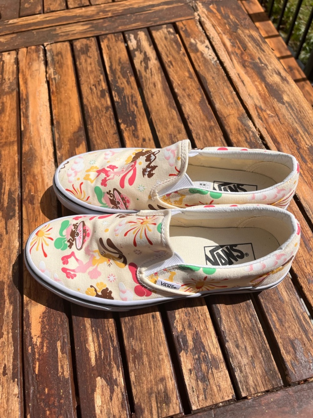 Vans Womens slip on  print size 7.5